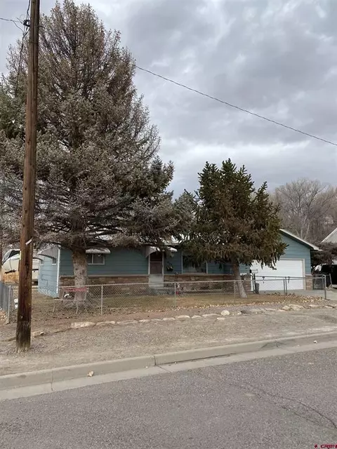 425 E 7th St, Delta, CO 81416 photo 1