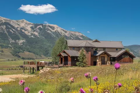 660 Lower Highlands Rd, Crested Butte, CO 81224