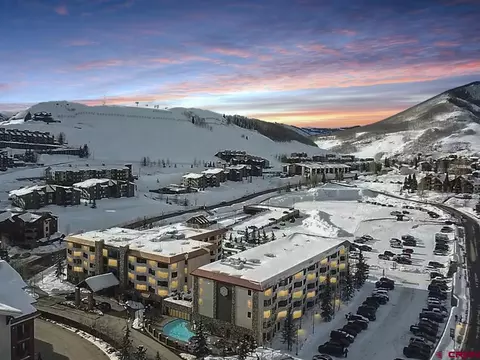 6 Emmons Loop # 303, Mount Crested Butte, CO 81224
