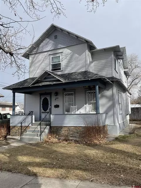 120 N Park Ave, Montrose, CO 81401