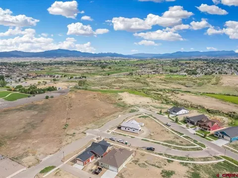 2035 Walden Dr, Montrose, CO 81401