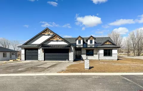 820 SE Pine St, Cedaredge, CO 81413