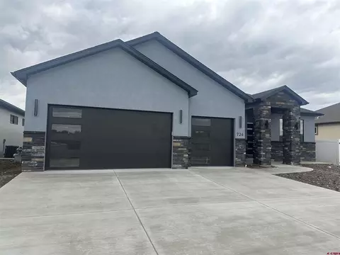 726 Pilot Knob Ave, Montrose, CO 81403