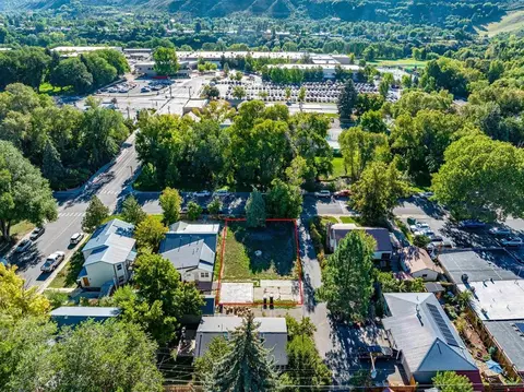 2365 W 2nd Ave, Durango, CO 81301