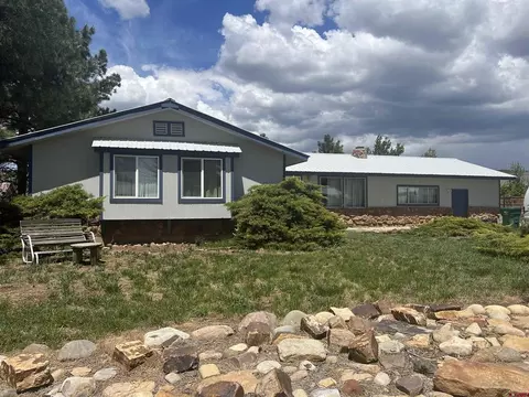 859 Bauer Ave, Mancos, CO 81328