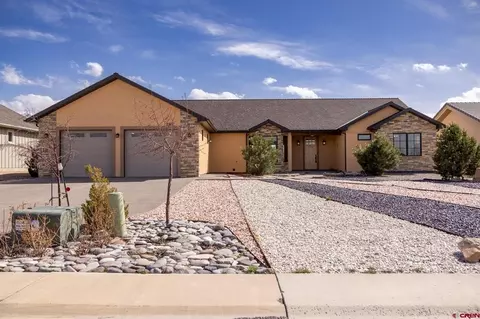 2312 Stone Bridge Dr, Montrose, CO 81401