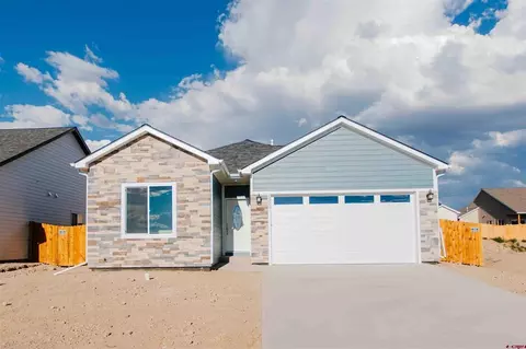 1520 Excelsior Creek Ave, Montrose, CO 81401