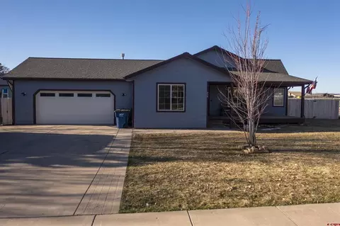 734 Daylily Dr, Bayfield, CO 81122