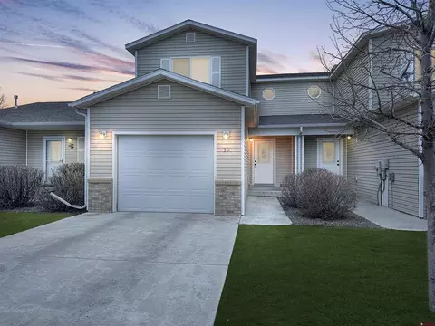 30 Pullman St, Montrose, CO 81401