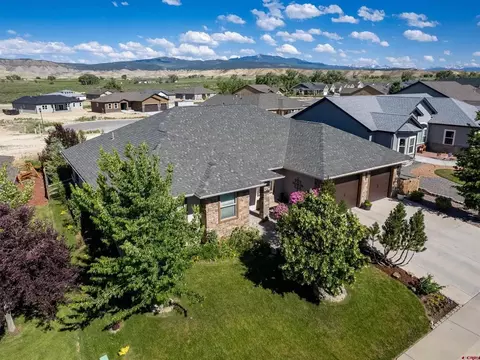 3527 Chestnut Dr, Montrose, CO 81401