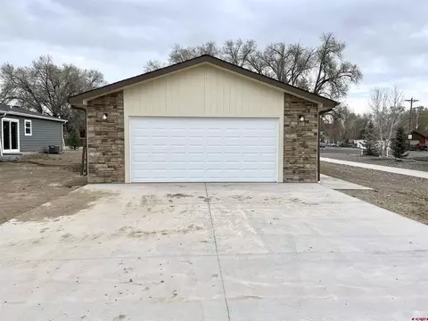 2006 Sunlight Ct, Montrose, CO 81401