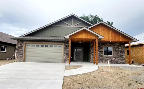 3306 Kestrel Loop, Montrose, CO 81401