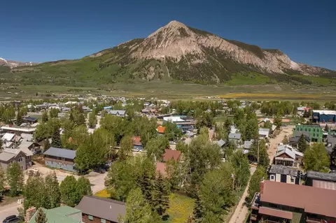 422 Sopris Ave, Crested Butte, CO 81224