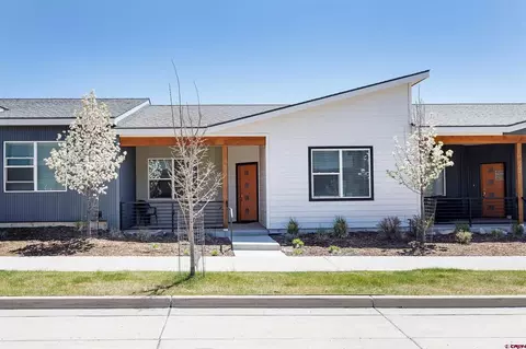 112 Pioneer Ave, Durango, CO 81301