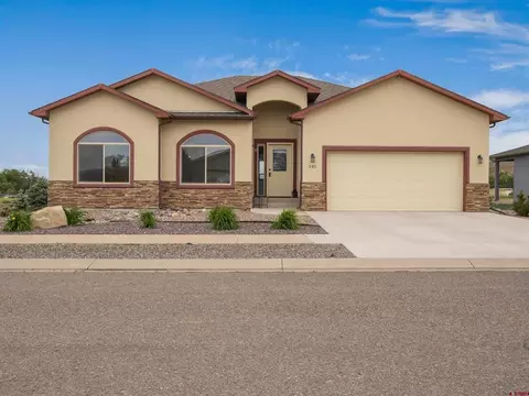 545 Prospect Dr, Montrose, CO 81403