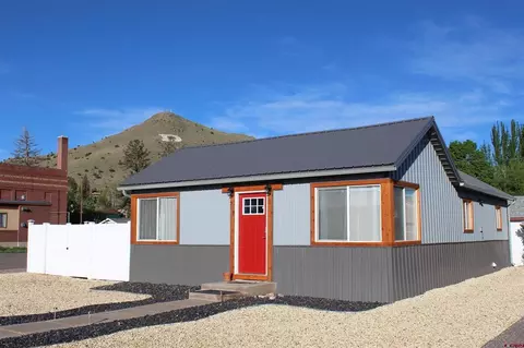 785 Oak St, Del Norte, CO 81132