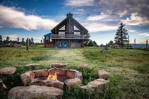 512 Perry Dr, Pagosa Springs, CO 81147