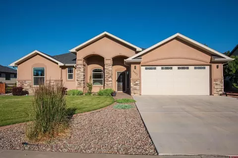 3832 Mount Hayden Dr, Montrose, CO 81401