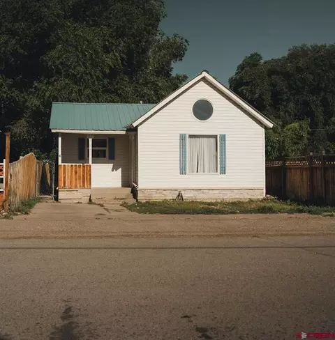 307 S Church Ave, Olathe, CO 81425