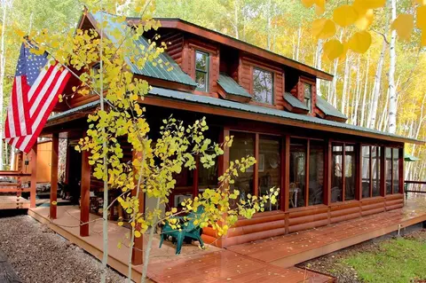 250 Mohawk Trl, Gunnison, CO 81230