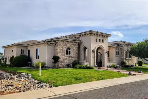 929 Courthouse Peak Ln, Montrose, CO 81403