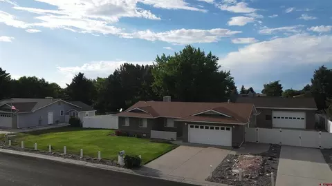 1611 Sneffels St, Montrose, CO 81401