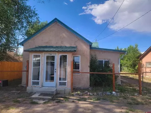 750 4th St, Del Norte, CO 81132