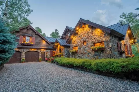 407 Nicholson Lake Ridge Rd, Crested Butte, CO 81224