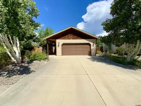 802 Sunny Slope Dr, Gunnison, CO 81230
