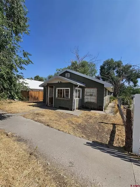 838 N Mesa Ave, Montrose, CO 81401