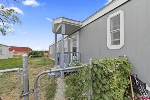 131 Montrose Dr, Montrose, CO 81401