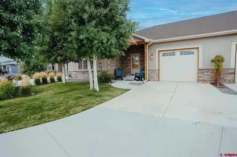 2824 Glacier Dr, Montrose, CO 81401