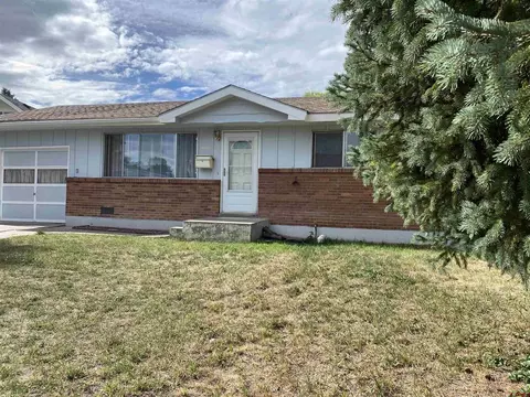 1600 Chatam Dr, Montrose, CO 81401