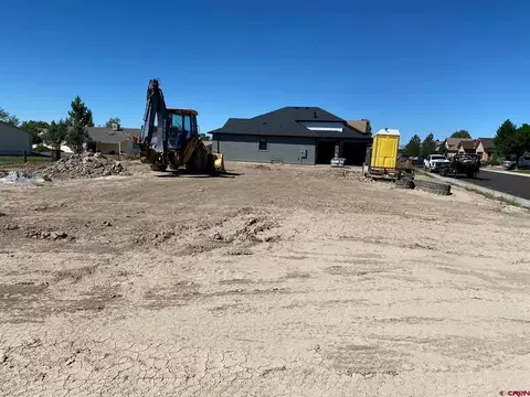 2608 Bear Lake Drive, Montrose, CO 81401