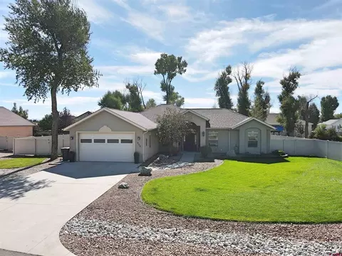 808 Cottonwood Cir, Alamosa, CO 81101