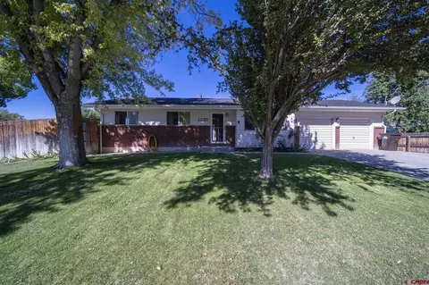 1230 Stratford Dr, Montrose, CO 81401