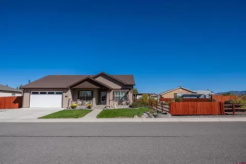 2711 Virginia Ln, Montrose, CO 81401