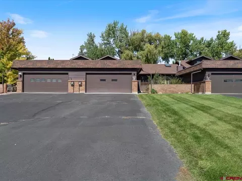 2235 Phillips Cir # B, Montrose, CO 81401