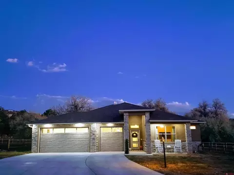 545 SE Stonebridge Dr, Cedaredge, CO 81413