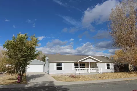 1413 Haystack Rd, Montrose, CO 81401