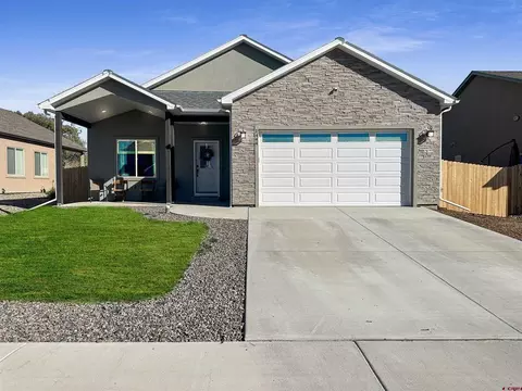 1444 Weminuche Ave, Montrose, CO 81401