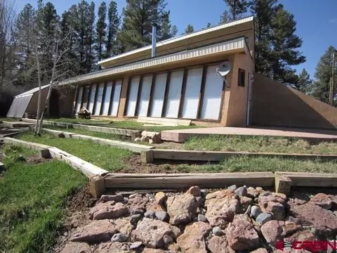 100 Hurt Ln, Pagosa Springs, CO 81147