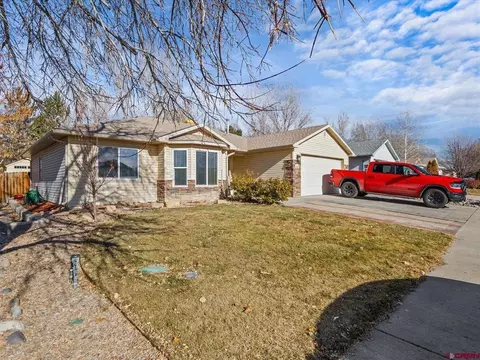 1227 Bighorn St, Montrose, CO 81401