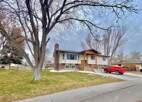 1500 Avon Dr, Montrose, CO 81401