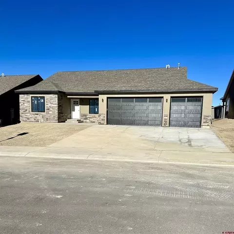1530 Big Pines Dr, Montrose, CO 81401