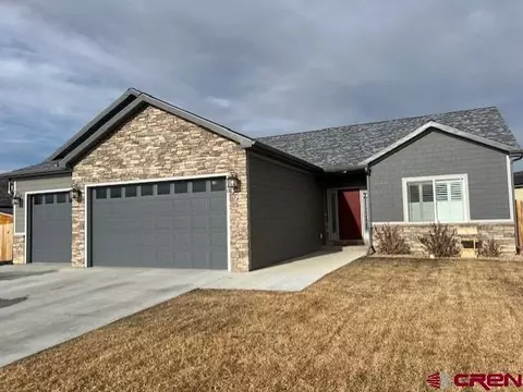 2540 Pecan St, Montrose, CO 81401