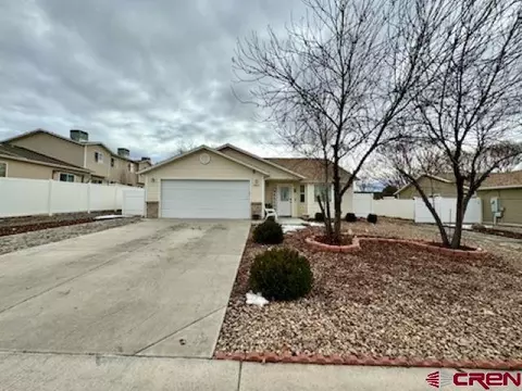 2824 Iron Horse Dr, Montrose, CO 81401