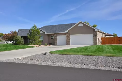 3225 Monte Vista Cir, Montrose, CO 81401