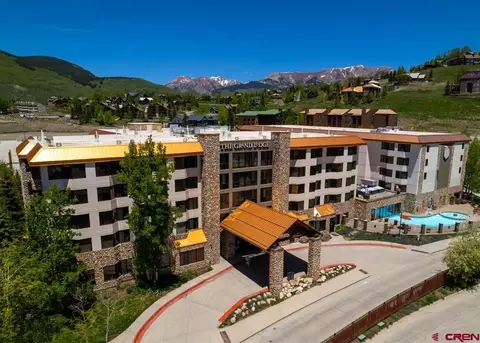 6 Emmons Rd #413, Crested Butte, CO 81225