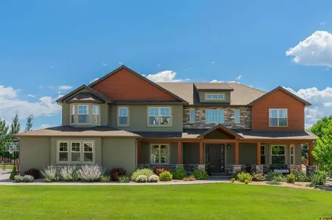 2690 Red Cliff Cir, Montrose, CO 81401